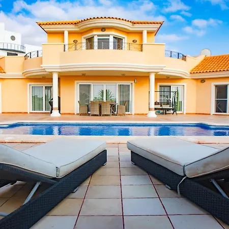 Luxury With Heated Pool *